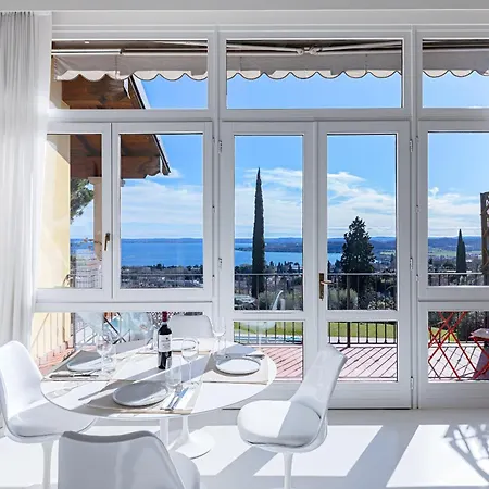 Bellavista By Whale Homes * Padenghe sul Garda