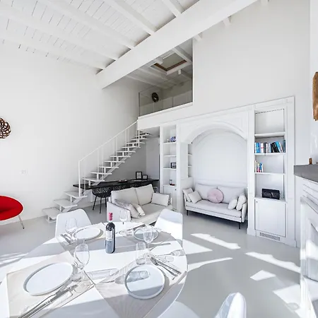 Bellavista By Whale Homes * Padenghe sul Garda