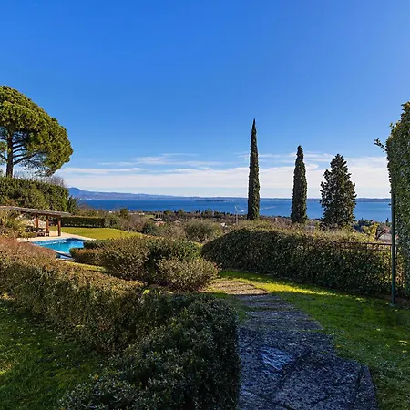 Bellavista By Whale Homes Apartmán